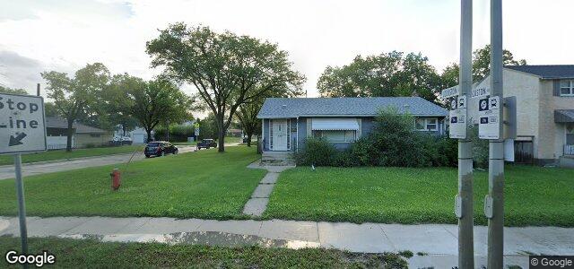 Larawan ng 290 Kenaston Boulevard sa Winnipeg, Manitoba