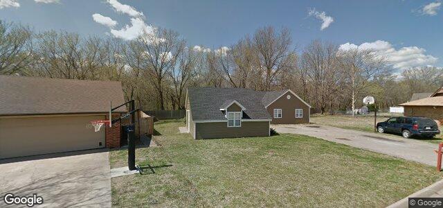 Larawan ng 310 Centennial Street sa Winnipeg, Manitoba