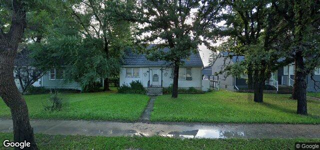 Larawan ng 326 Kenaston Boulevard sa Winnipeg, Manitoba