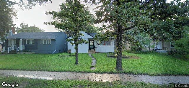 Larawan ng 334 Kenaston Boulevard sa Winnipeg, Manitoba