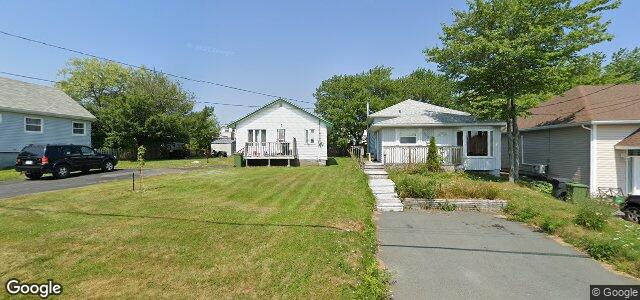 Larawan ng 51 Renfrew Street sa Winnipeg, Manitoba