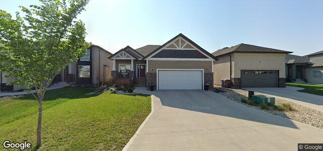 Larawan ng 10 Northern Lights Drive sa Winnipeg, Manitoba