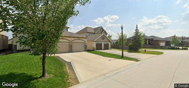 Larawan ng 100 Autumnview Drive sa Winnipeg, Manitoba