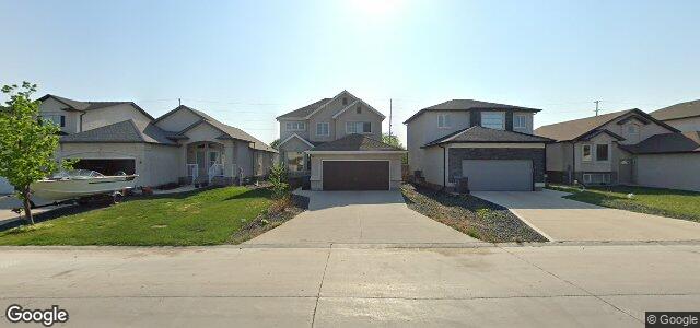 Photo of 19 Loewen Place in Winnipeg, Manitoba