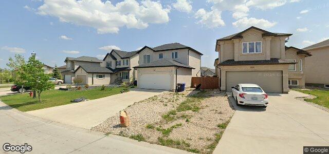 Larawan ng 217 Southview Crescent sa Winnipeg, Manitoba