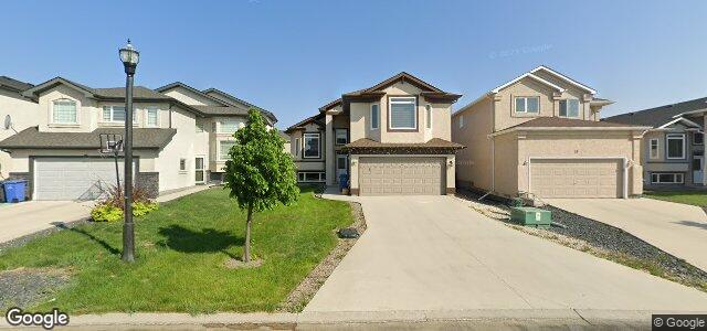 Photo of 23 Sunstone Bay in Winnipeg, Manitoba