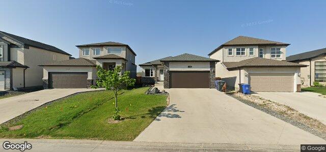 Larawan ng 235 Stan Bailie Drive sa Winnipeg, Manitoba