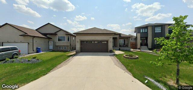 Larawan ng 261 Southview Crescent sa Winnipeg, Manitoba