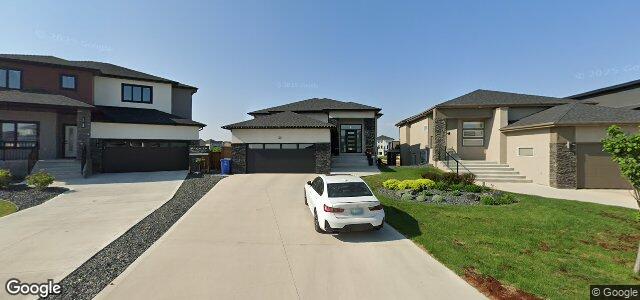 Larawan ng 30 Northern Lights Drive sa Winnipeg, Manitoba