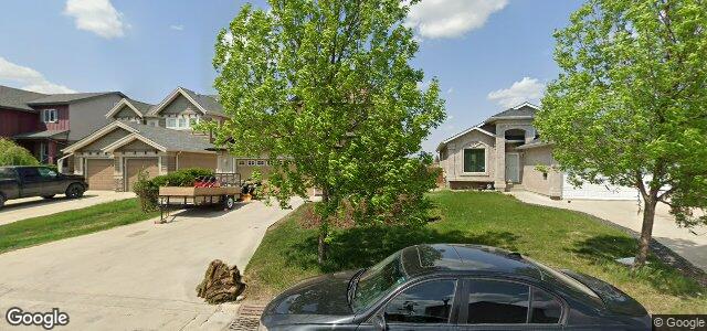 Larawan ng 71 Kingfisher Crescent sa Winnipeg, Manitoba