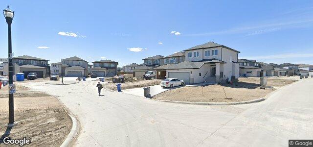 Photo of 12 Dunedin Cove in Winnipeg, Manitoba