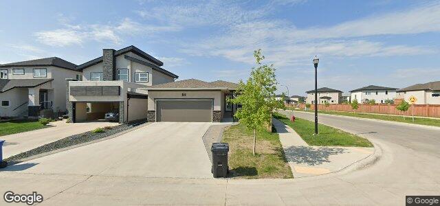 Larawan ng 2 Marringhurst Street sa Winnipeg, Manitoba