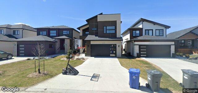 Larawan ng 24 Berry Hill Road sa Winnipeg, Manitoba