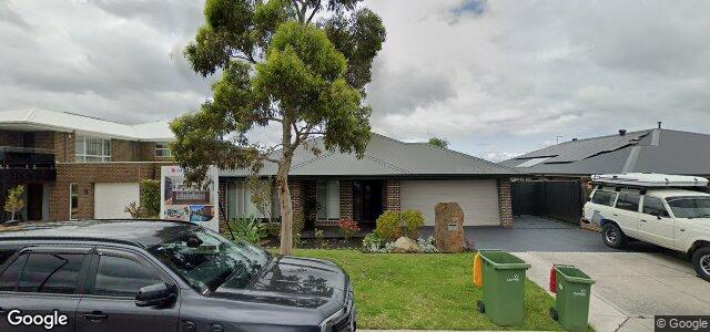 Photo of 35 Skyline Drive in Winnipeg, Manitoba