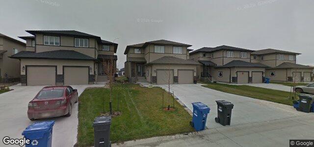 Larawan ng 71 Lark Ridge Way sa Winnipeg, Manitoba