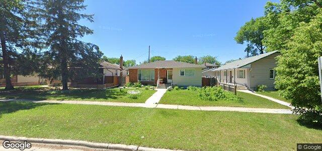Larawan ng 737 Queenston Street sa Winnipeg, Manitoba
