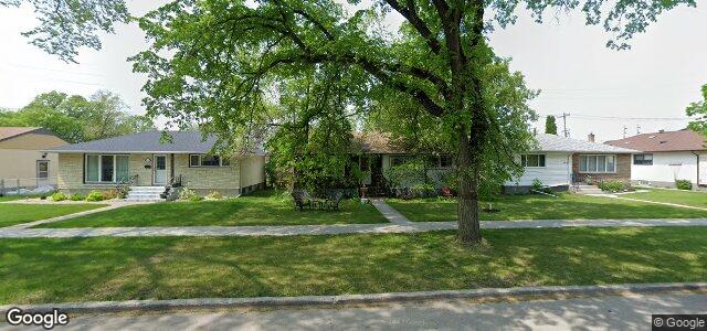 Larawan ng 747 Borebank Street sa Winnipeg, Manitoba