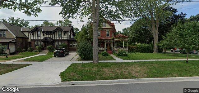 Larawan ng 807 Waterloo Street sa Winnipeg, Manitoba