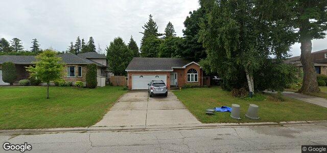 Larawan ng 811 Waterloo Street sa Winnipeg, Manitoba