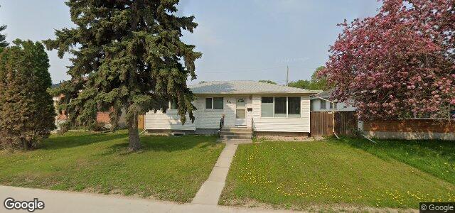 Photo of 811 Waverley Street in Winnipeg, Manitoba