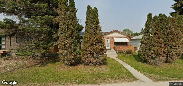Larawan ng 815 Waverley Street sa Winnipeg, Manitoba