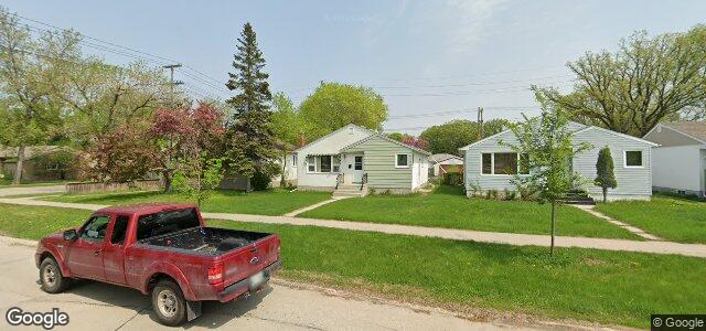 Larawan ng 910 Lindsay Street sa Winnipeg, Manitoba