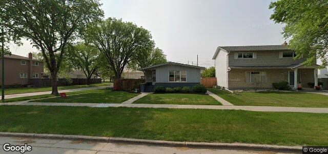 Larawan ng 920 Queenston Bay sa Winnipeg, Manitoba