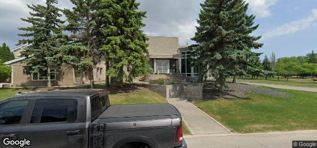 Larawan ng 1 Dunbar Crescent sa Winnipeg, Manitoba