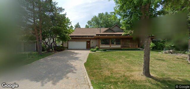 Larawan ng 10 Dunbar Crescent sa Winnipeg, Manitoba