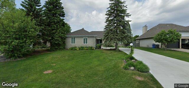 Larawan ng 101 Hopwood Drive sa Winnipeg, Manitoba