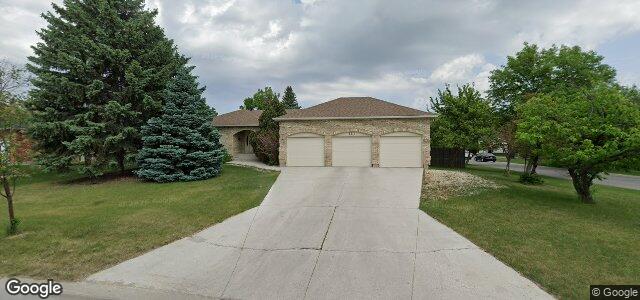 Larawan ng 141 Hopwood Drive sa Winnipeg, Manitoba