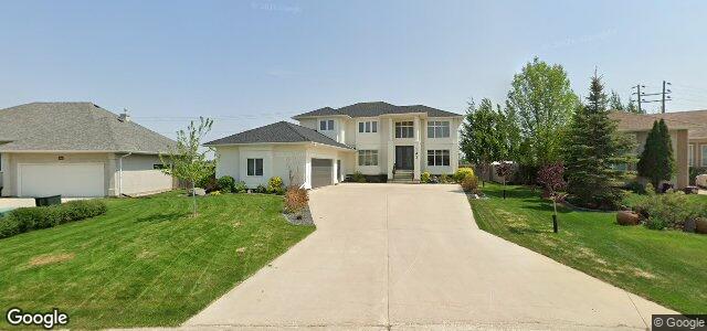 Photo of 142 Park Place E in Winnipeg, Manitoba