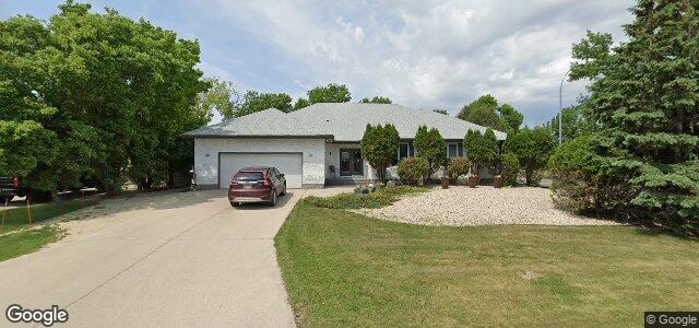 Larawan ng 2 Hopwood Drive sa Winnipeg, Manitoba