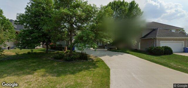 Larawan ng 205 Park Place E sa Winnipeg, Manitoba