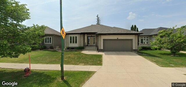 Larawan ng 214 Park Place W sa Winnipeg, Manitoba