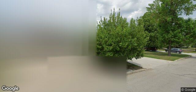 Larawan ng 22 Portsmouth Boulevard sa Winnipeg, Manitoba