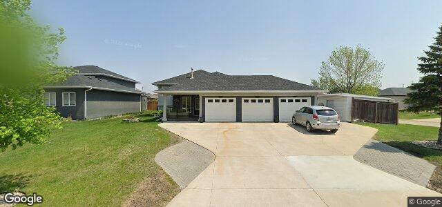 Larawan ng 235 Portsmouth Boulevard sa Winnipeg, Manitoba