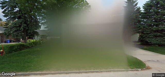 Larawan ng 27 Portsmouth Boulevard sa Winnipeg, Manitoba