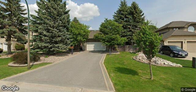 Photo of 33 Ambleside Boulevard in Winnipeg, Manitoba