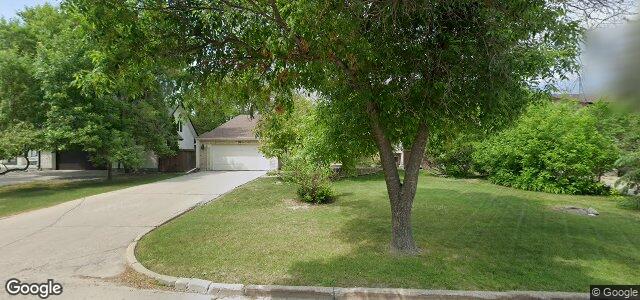 Larawan ng 34 Portsmouth Boulevard sa Winnipeg, Manitoba