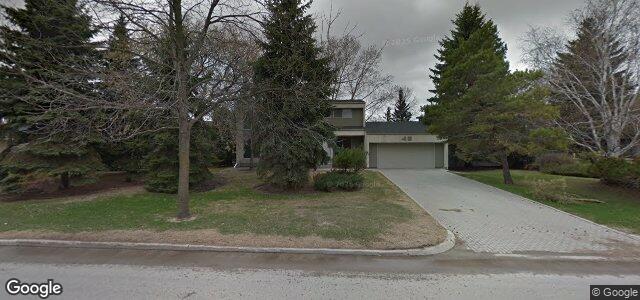 Larawan ng 42 Portsmouth Boulevard sa Winnipeg, Manitoba