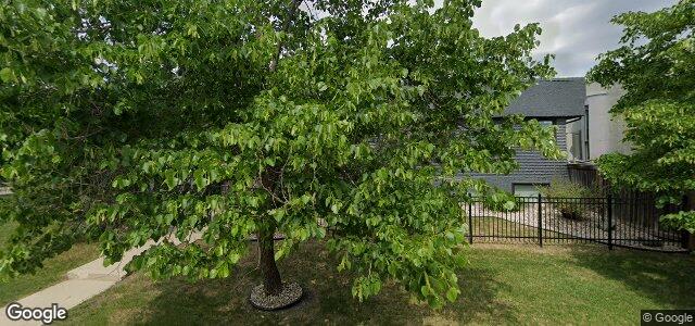 Larawan ng 51 Dumbarton Boulevard sa Winnipeg, Manitoba