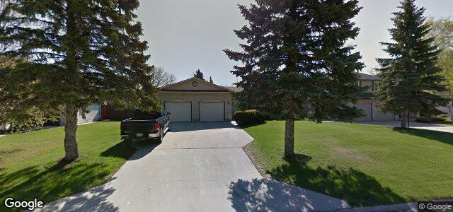 Photo of 103 Kinkora Drive in Winnipeg, Manitoba