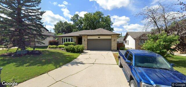 Larawan ng 35 Shelmerdine Drive sa Winnipeg, Manitoba