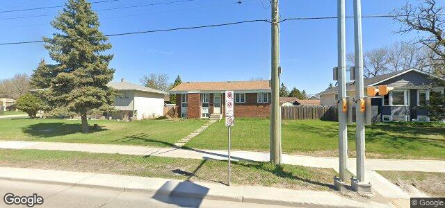 Larawan ng 5741 Roblin Boulevard sa Winnipeg, Manitoba