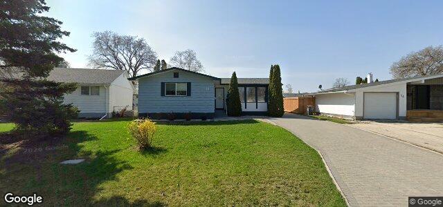 Larawan ng 10 Brookhaven Bay sa Winnipeg, Manitoba