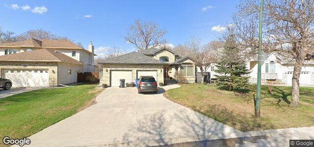 Larawan ng 102 Newcombe Crescent sa Winnipeg, Manitoba