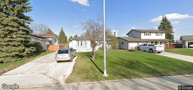 Larawan ng 126 Edgemont Drive sa Winnipeg, Manitoba