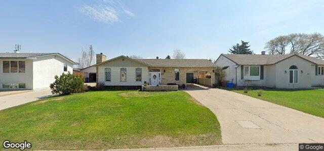 Larawan ng 129 Clearwater Road sa Winnipeg, Manitoba