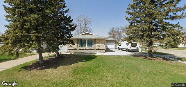 Larawan ng 131 Lake Park Drive sa Winnipeg, Manitoba